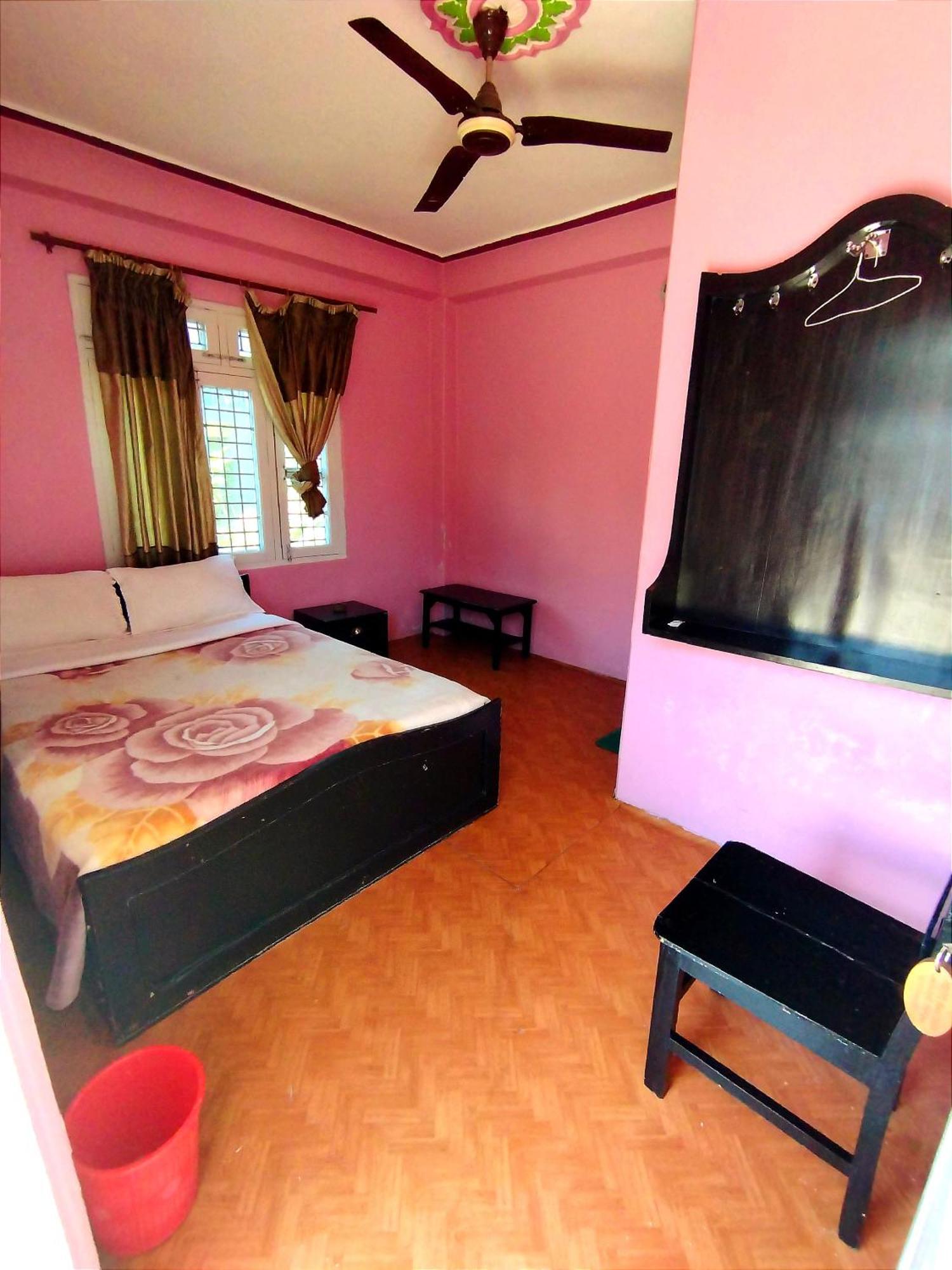 Hotel Santana Pokhara Room photo